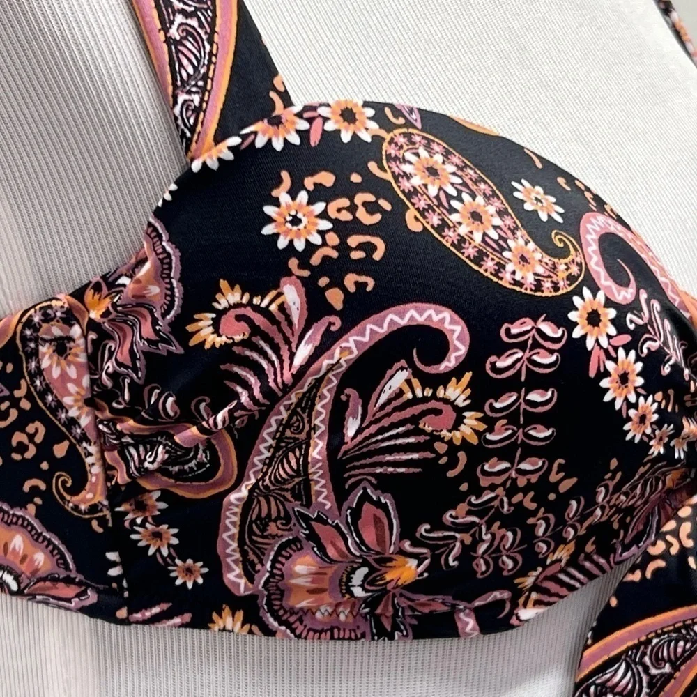 Women’s Paisley Bralette Bikini Top - Shade & Shore